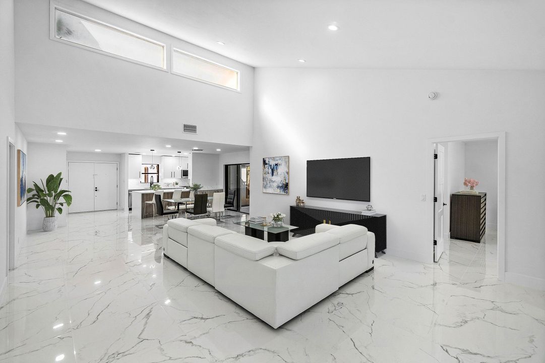 For Sale: $669,900 (3 beds, 2 baths, 2494 Square Feet)