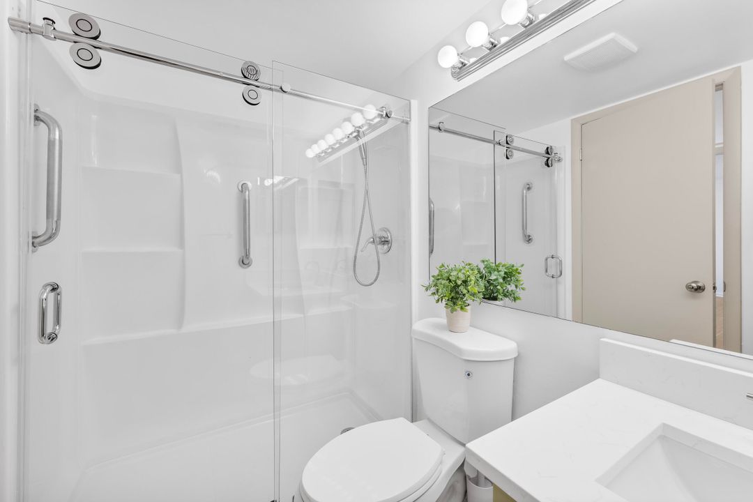 На продажу: $164,900 (2 спален, 1 ванн, 940 Квадратных фут)