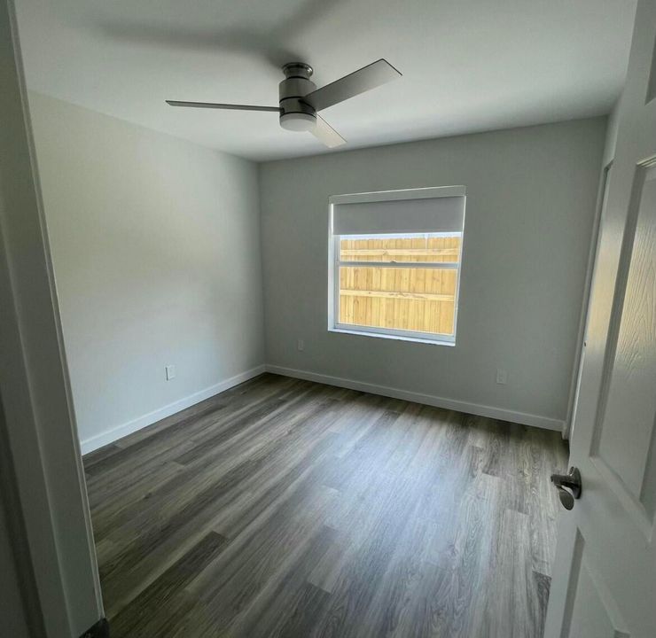 Active With Contract: $2,250 (2 beds, 2 baths, 910 Square Feet)