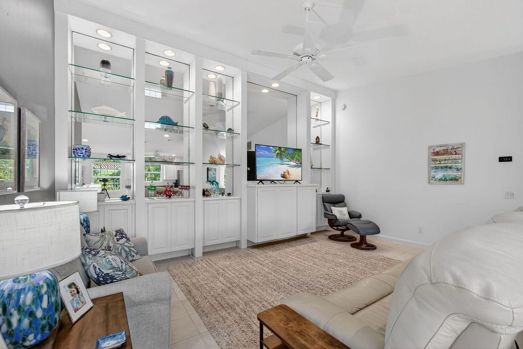 На продажу: $525,000 (2 спален, 2 ванн, 1528 Квадратных фут)