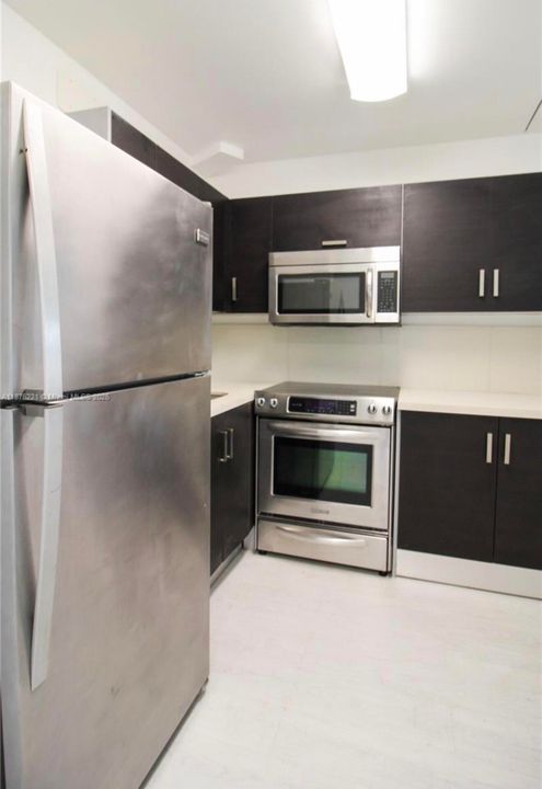 В аренду: $1,700 (1 спален, 1 ванн, 585 Квадратных фут)