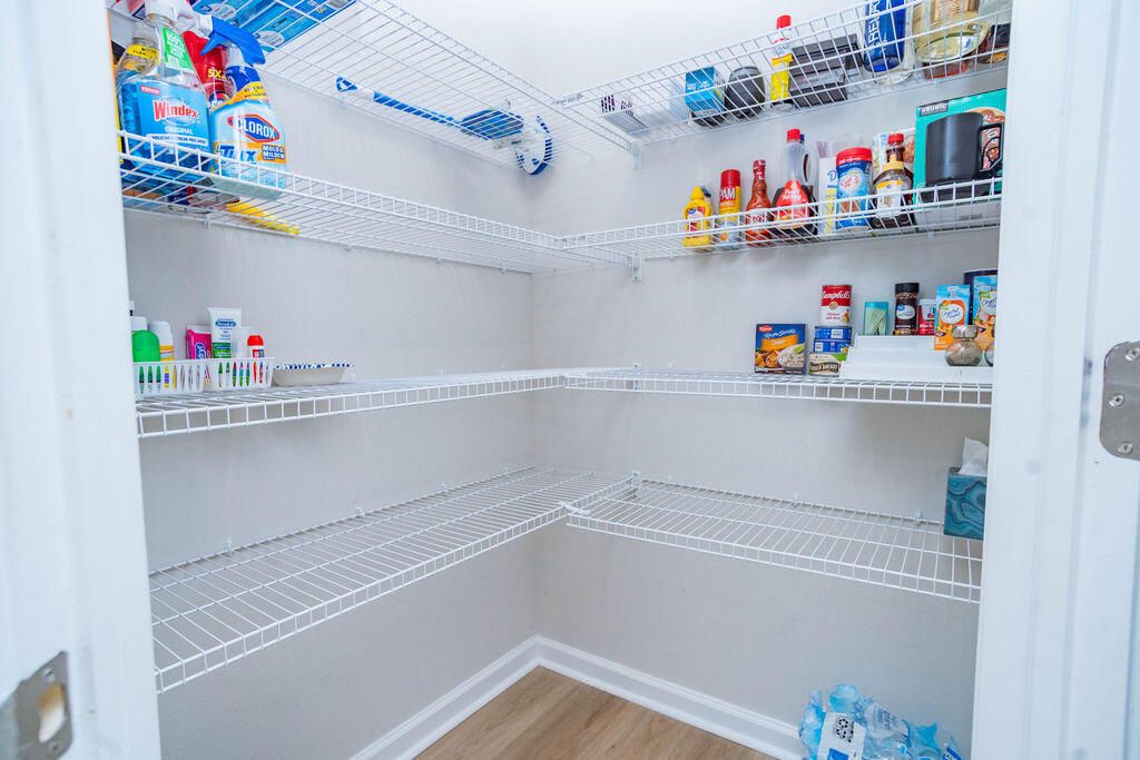 For Sale: $523,000 (4 beds, 2 baths, 1823 Square Feet)