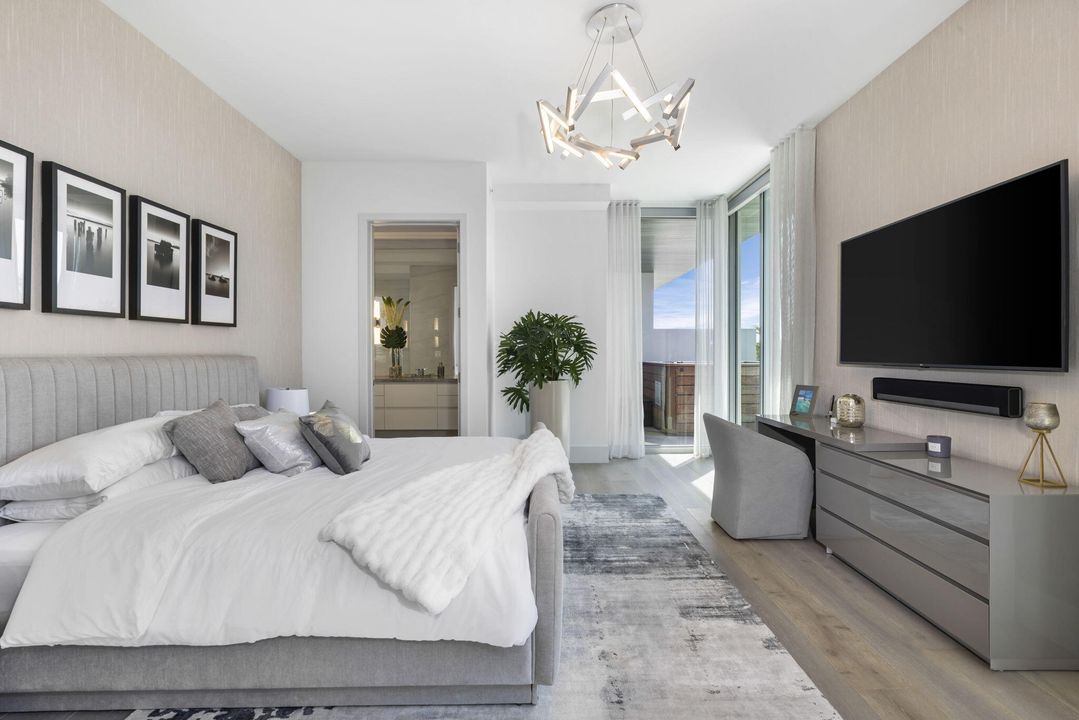 For Sale: $7,995,000 (4 beds, 3 baths, 3069 Square Feet)