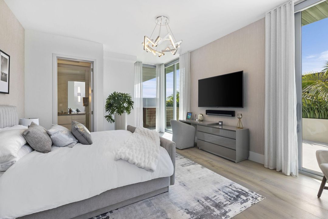 For Sale: $7,995,000 (4 beds, 3 baths, 3069 Square Feet)