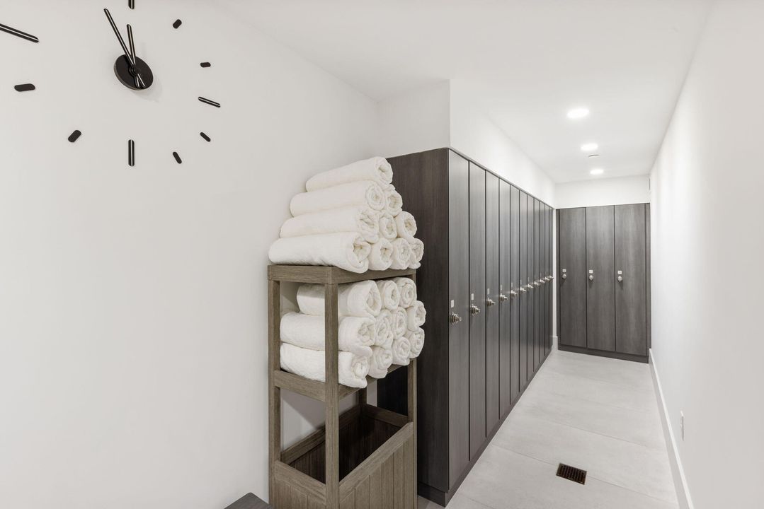 For Sale: $7,995,000 (4 beds, 3 baths, 3069 Square Feet)