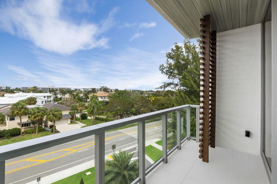 For Sale: $7,995,000 (4 beds, 3 baths, 3069 Square Feet)