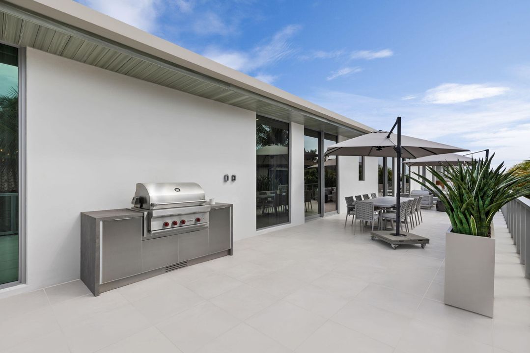 For Sale: $7,995,000 (4 beds, 3 baths, 3069 Square Feet)