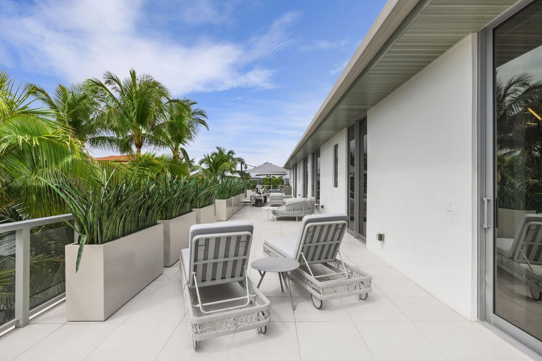 For Sale: $7,995,000 (4 beds, 3 baths, 3069 Square Feet)