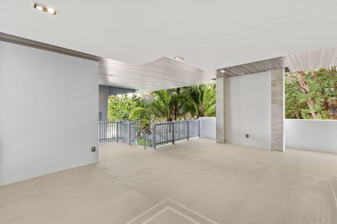 For Sale: $7,995,000 (4 beds, 3 baths, 3069 Square Feet)