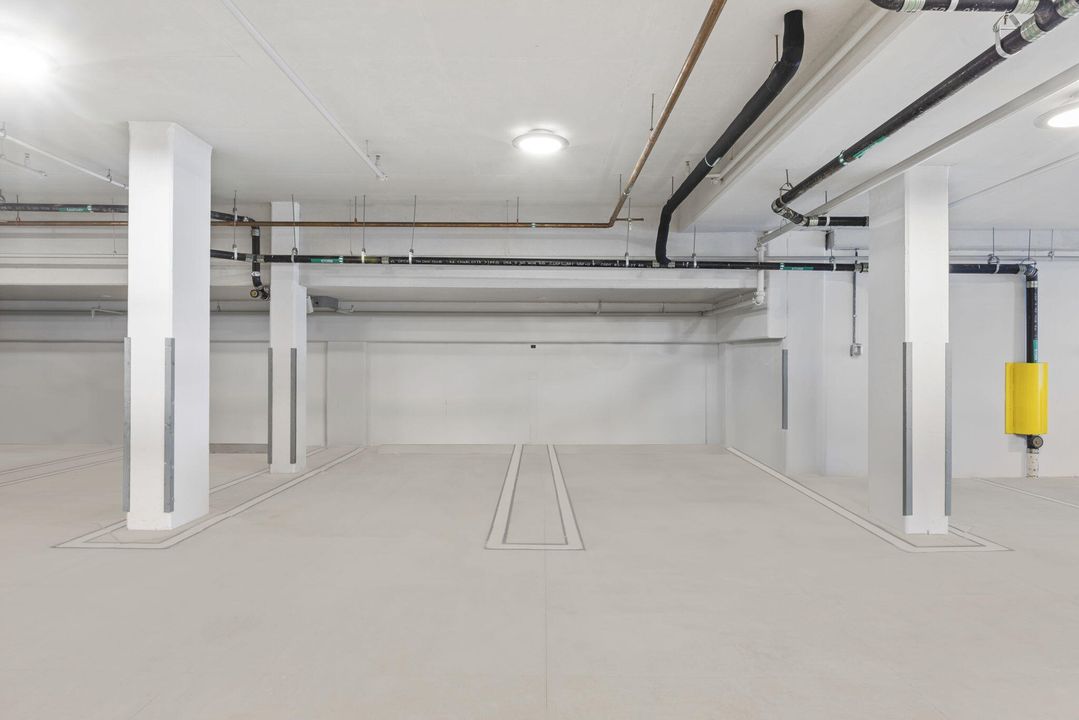 For Sale: $7,995,000 (4 beds, 3 baths, 3069 Square Feet)