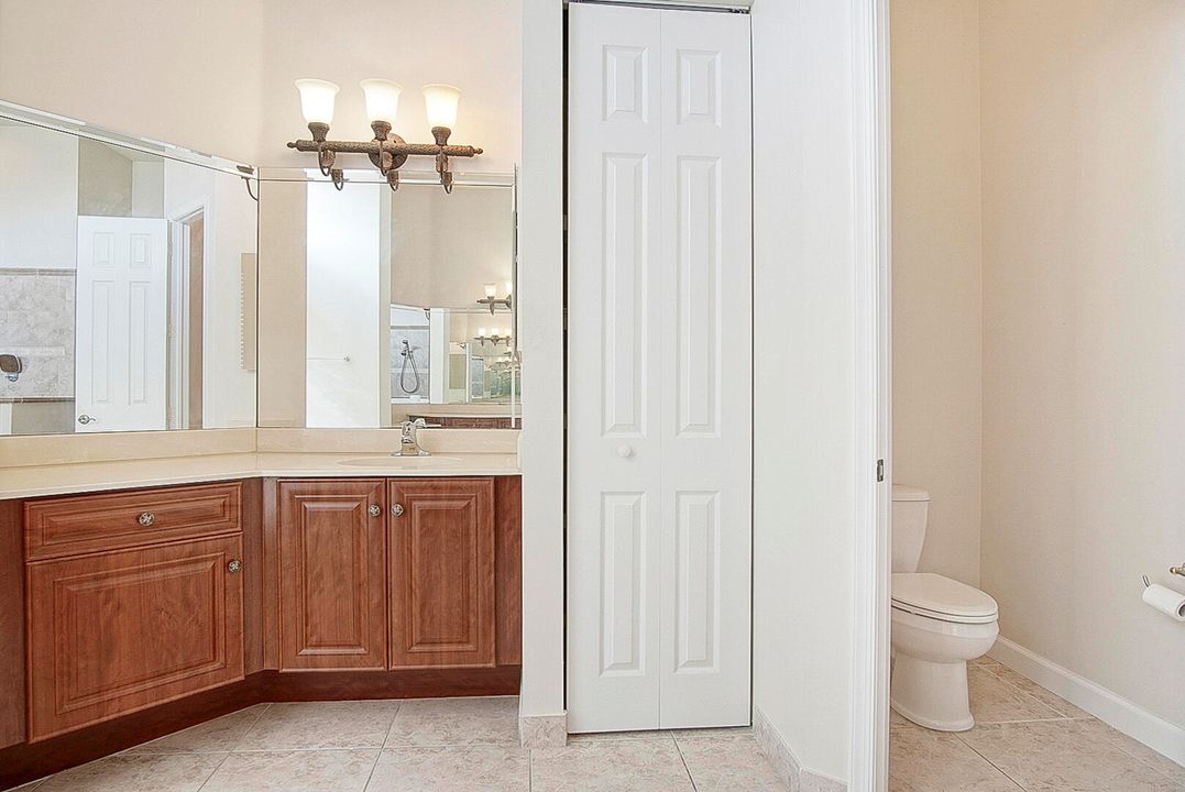 For Sale: $525,000 (4 beds, 3 baths, 2943 Square Feet)