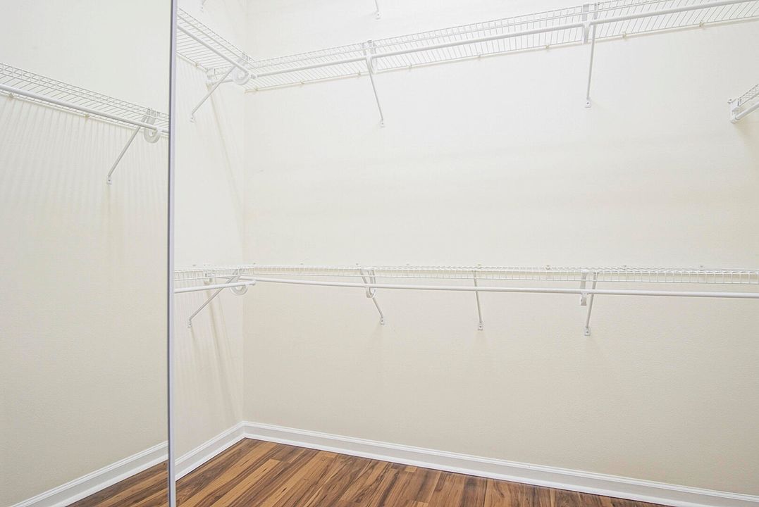 For Sale: $525,000 (4 beds, 3 baths, 2943 Square Feet)