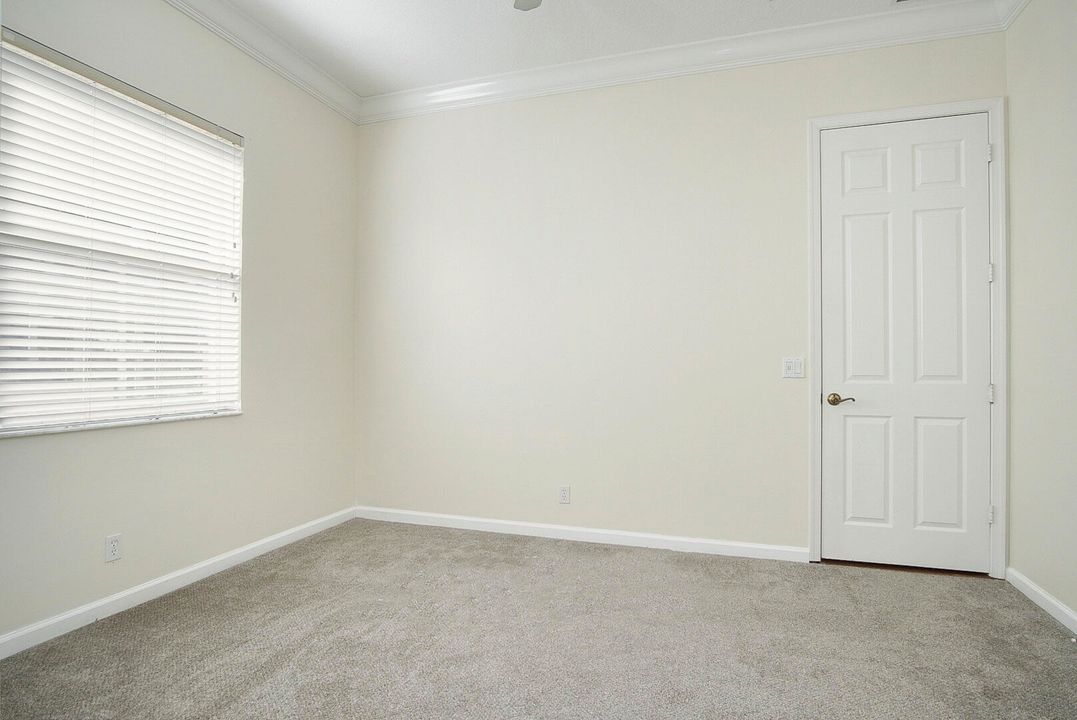 For Sale: $525,000 (4 beds, 3 baths, 2943 Square Feet)