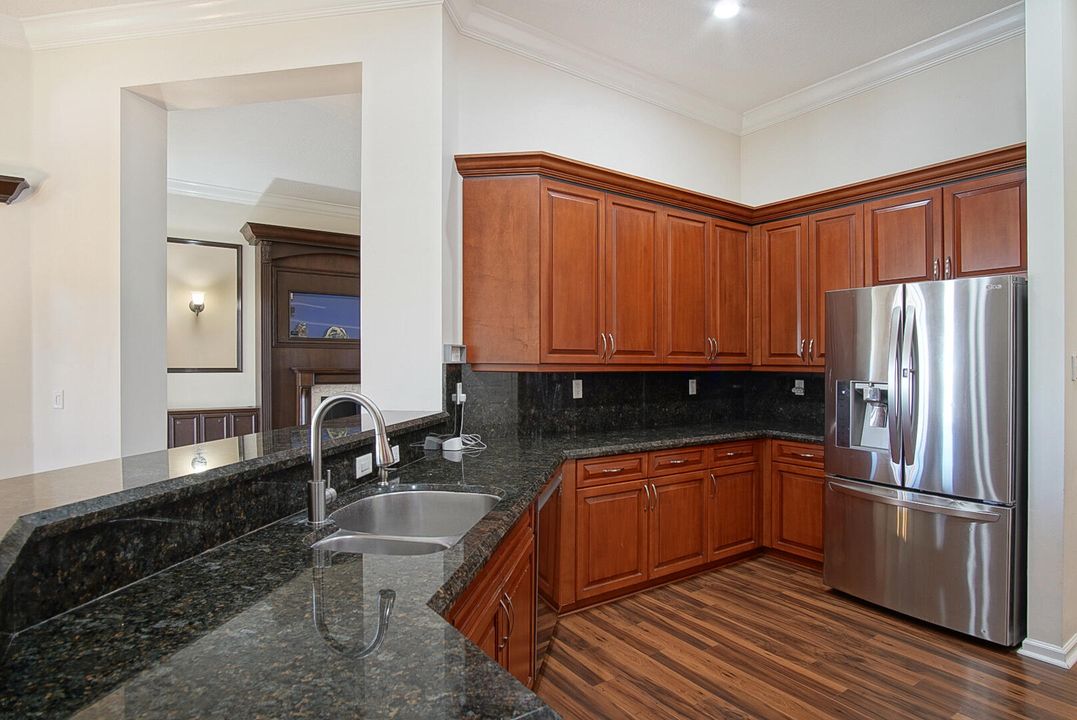 For Sale: $525,000 (4 beds, 3 baths, 2943 Square Feet)