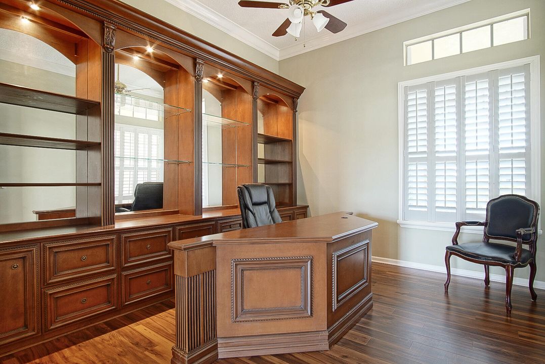 For Sale: $525,000 (4 beds, 3 baths, 2943 Square Feet)