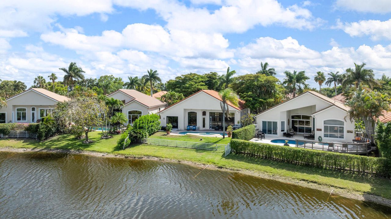 For Sale: $2,699,900 (3 beds, 3 baths, 3155 Square Feet)