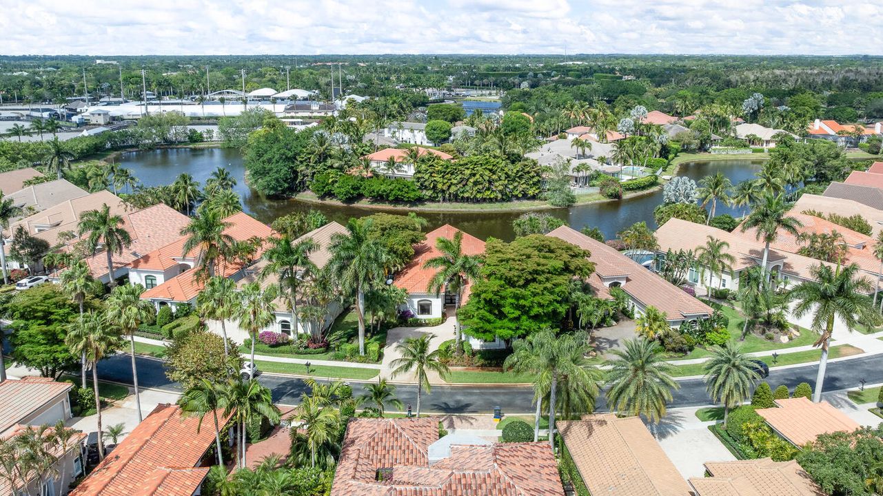 For Sale: $2,699,900 (3 beds, 3 baths, 3155 Square Feet)