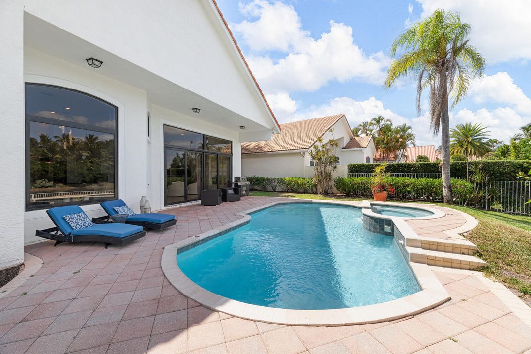 For Sale: $2,699,900 (3 beds, 3 baths, 3155 Square Feet)