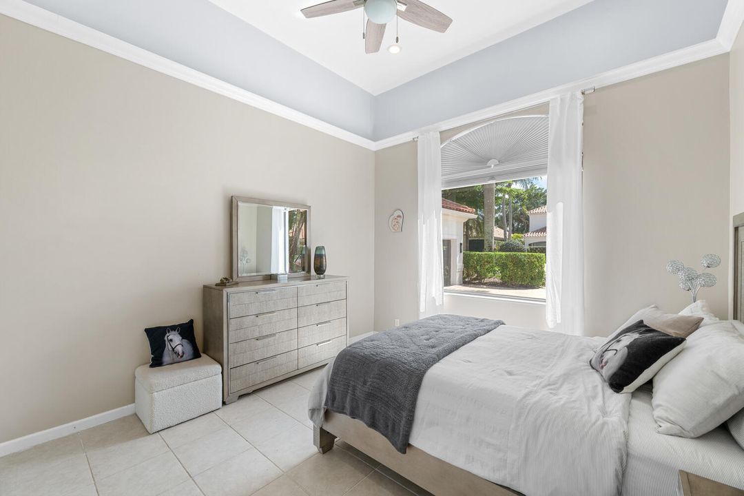 For Sale: $2,699,900 (3 beds, 3 baths, 3155 Square Feet)