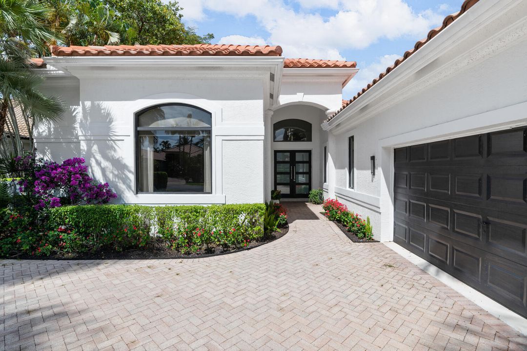 For Sale: $2,699,900 (3 beds, 3 baths, 3155 Square Feet)