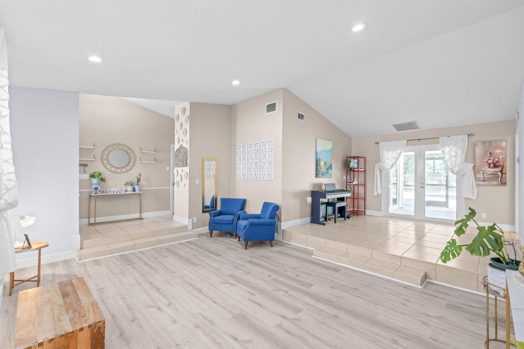 For Sale: $645,000 (3 beds, 2 baths, 2076 Square Feet)