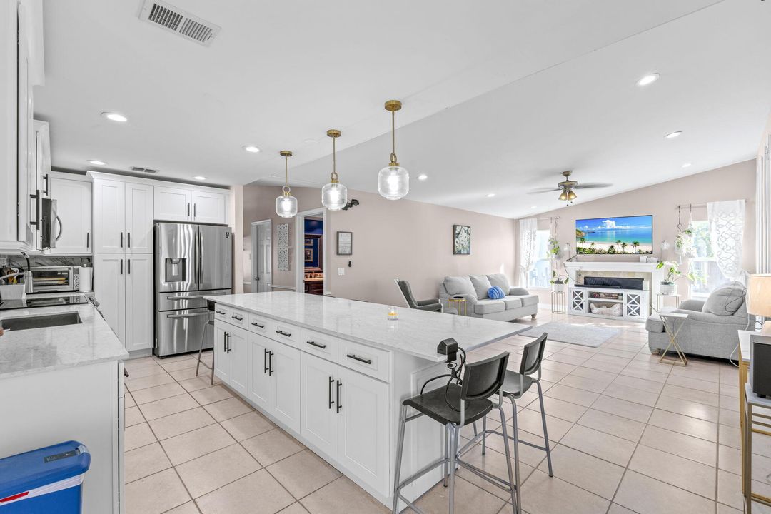 For Sale: $645,000 (3 beds, 2 baths, 2076 Square Feet)