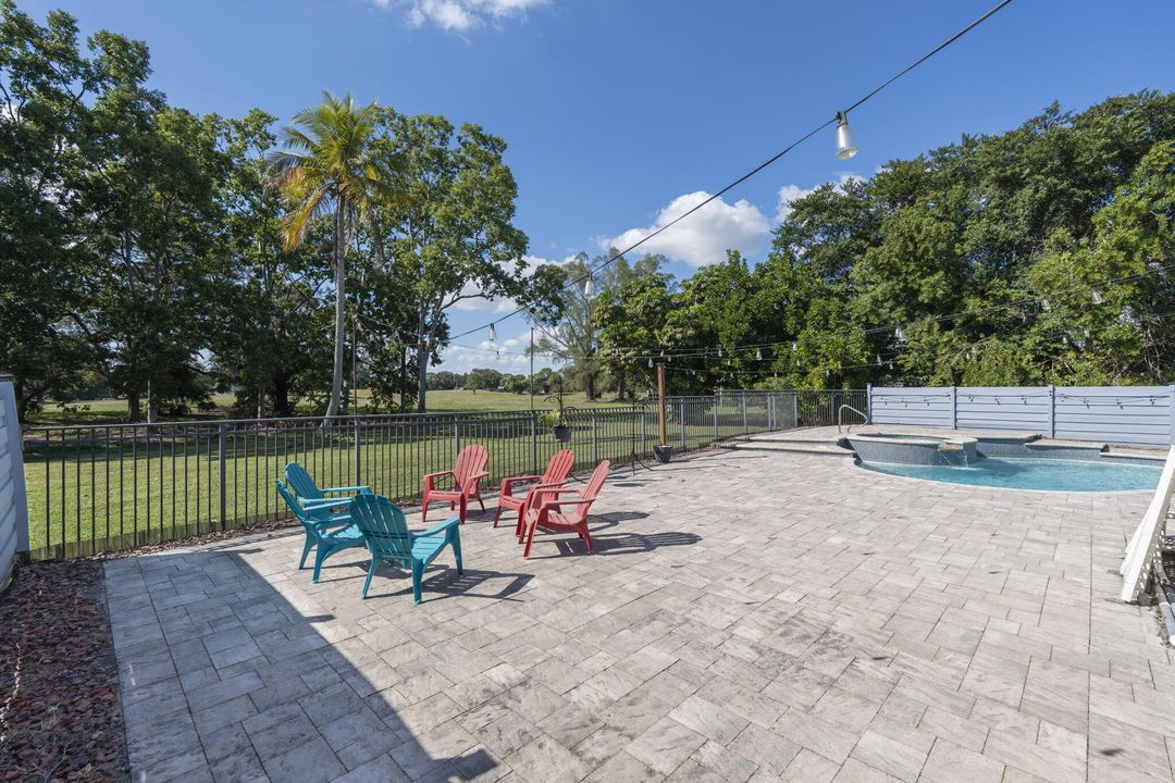 For Sale: $645,000 (3 beds, 2 baths, 2076 Square Feet)