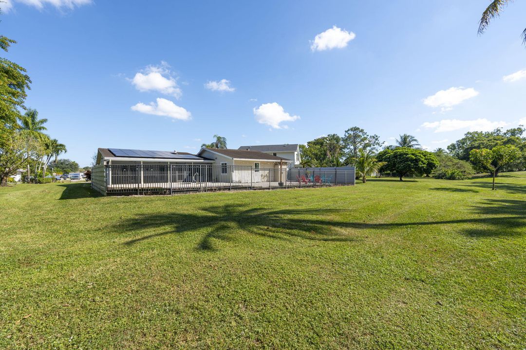 For Sale: $645,000 (3 beds, 2 baths, 2076 Square Feet)