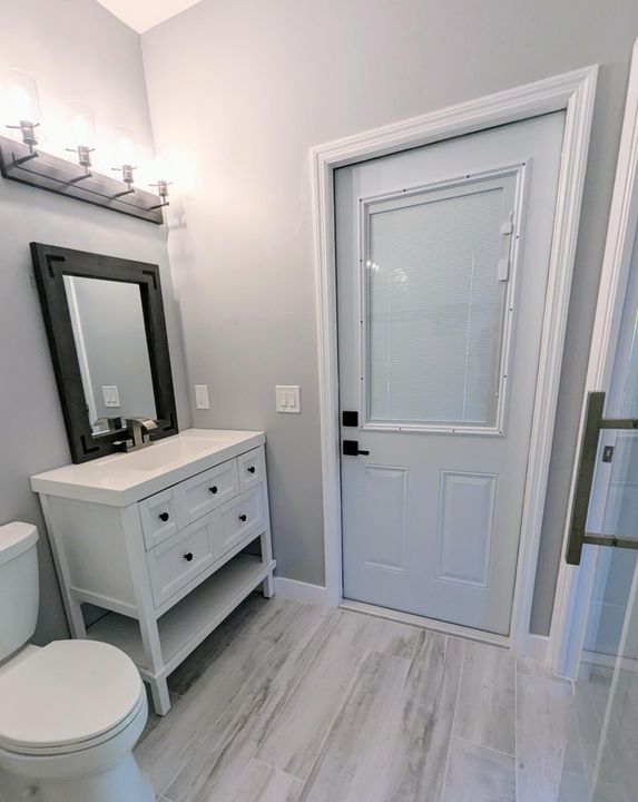 For Sale: $3,300,000 (6 beds, 4 baths, 4401 Square Feet)