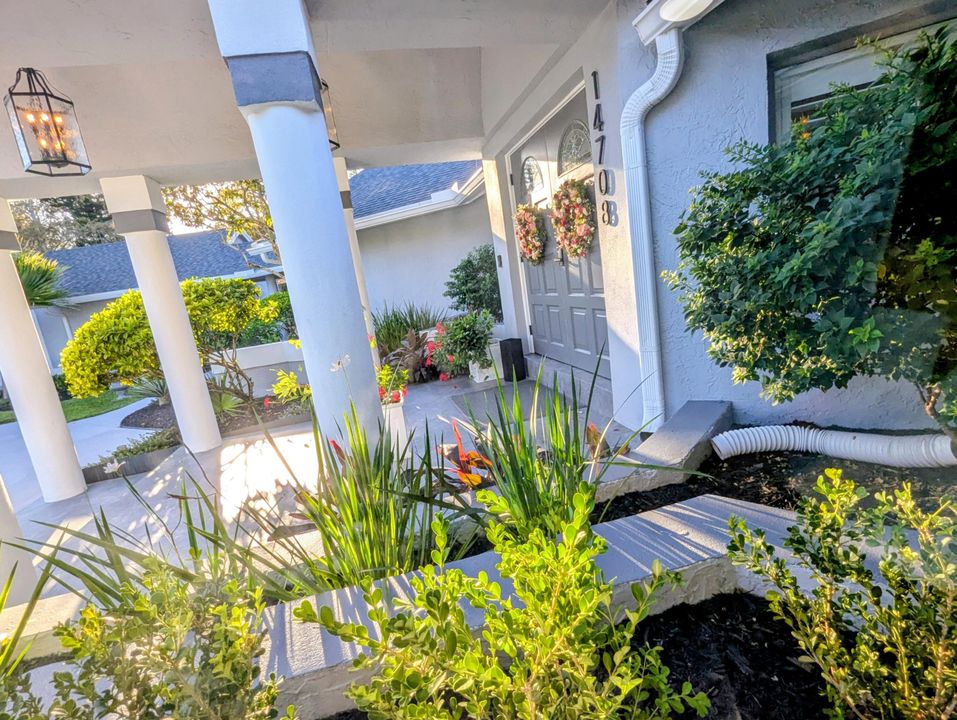 For Sale: $3,300,000 (6 beds, 4 baths, 4401 Square Feet)