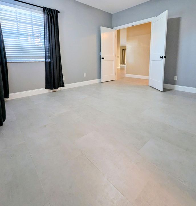 For Sale: $3,300,000 (6 beds, 4 baths, 4401 Square Feet)