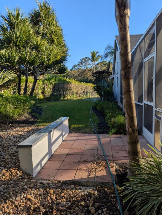 For Sale: $3,300,000 (6 beds, 4 baths, 4401 Square Feet)