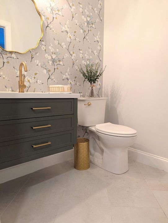 For Sale: $3,300,000 (6 beds, 4 baths, 4401 Square Feet)