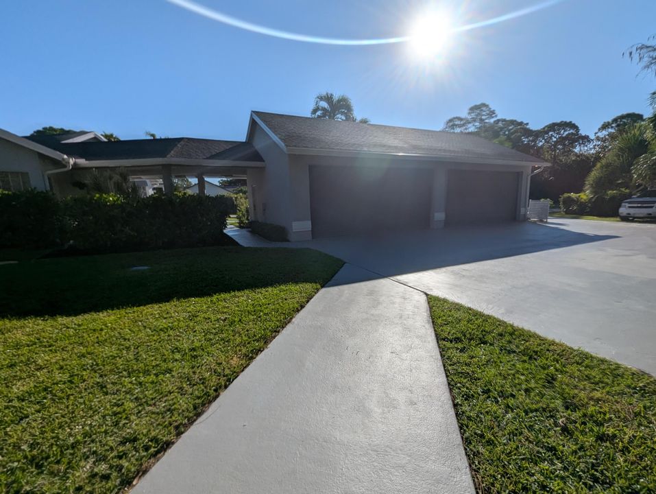 For Sale: $3,300,000 (6 beds, 4 baths, 4401 Square Feet)