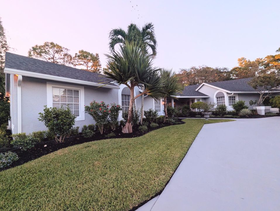 For Sale: $3,300,000 (6 beds, 4 baths, 4401 Square Feet)