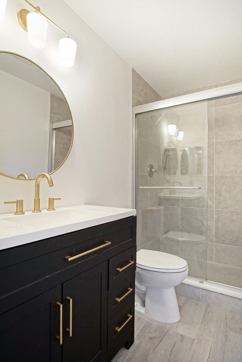 For Sale: $155,000 (2 beds, 2 baths, 1000 Square Feet)