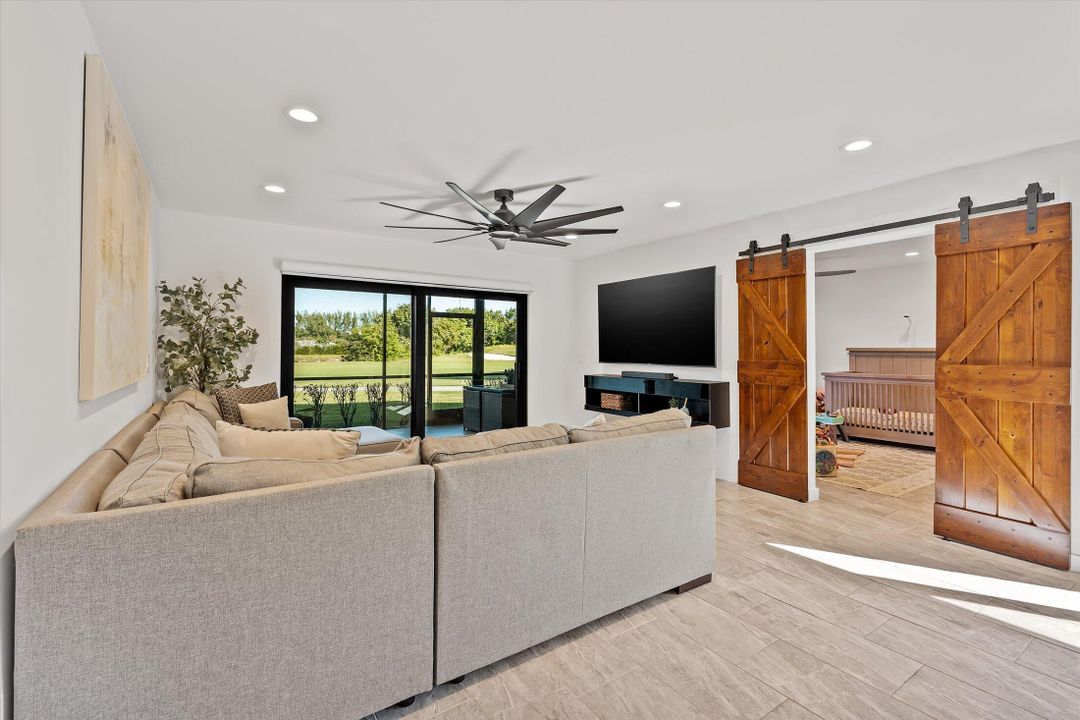 На продажу: $385,000 (3 спален, 2 ванн, 1411 Квадратных фут)