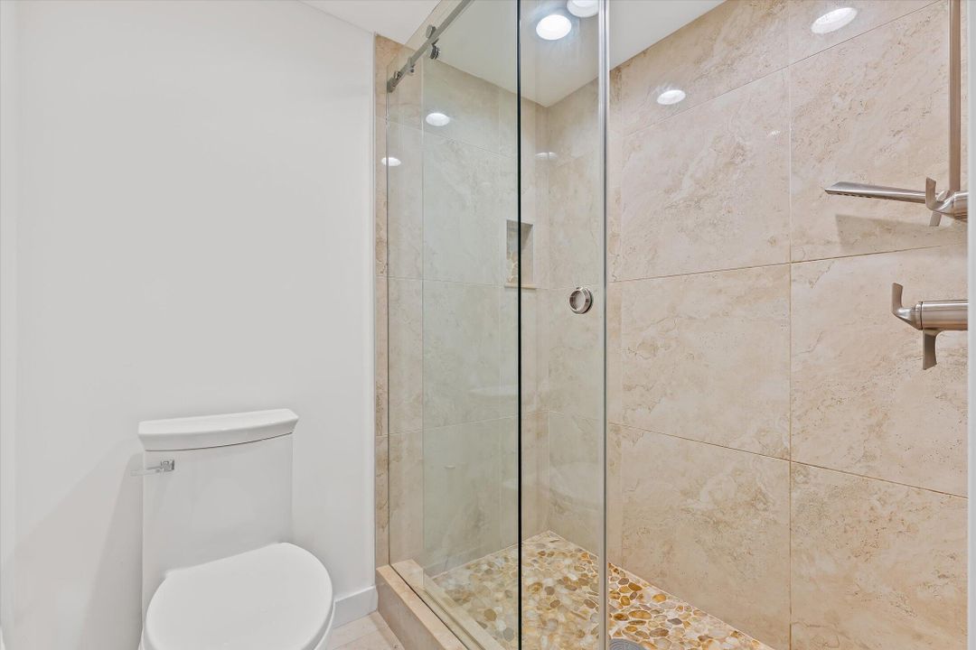 На продажу: $385,000 (3 спален, 2 ванн, 1411 Квадратных фут)