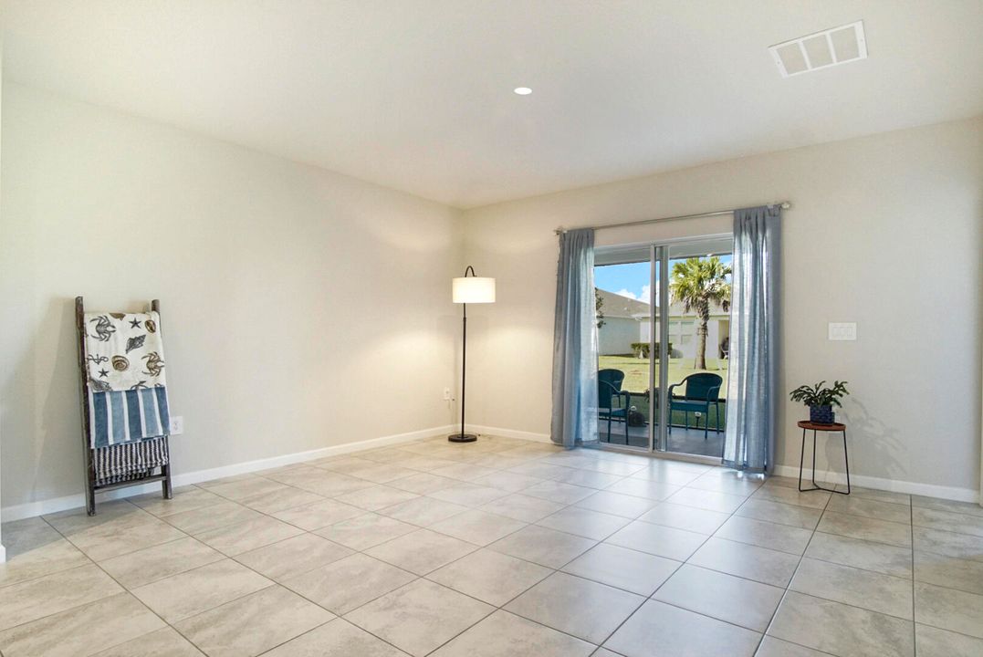 En Venta: $324,900 (3 camas, 2 baños, 1503 Pies cuadrados)