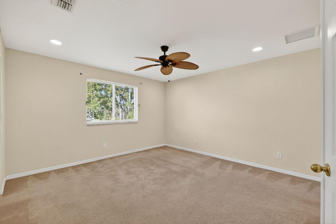 На продажу: $295,500 (3 спален, 2 ванн, 1490 Квадратных фут)