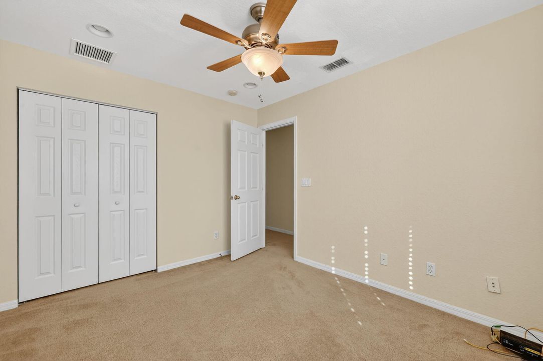 На продажу: $295,500 (3 спален, 2 ванн, 1490 Квадратных фут)