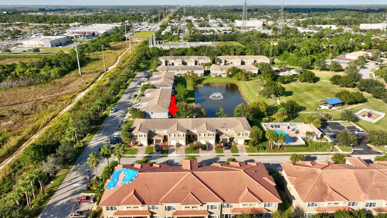 На продажу: $295,500 (3 спален, 2 ванн, 1490 Квадратных фут)