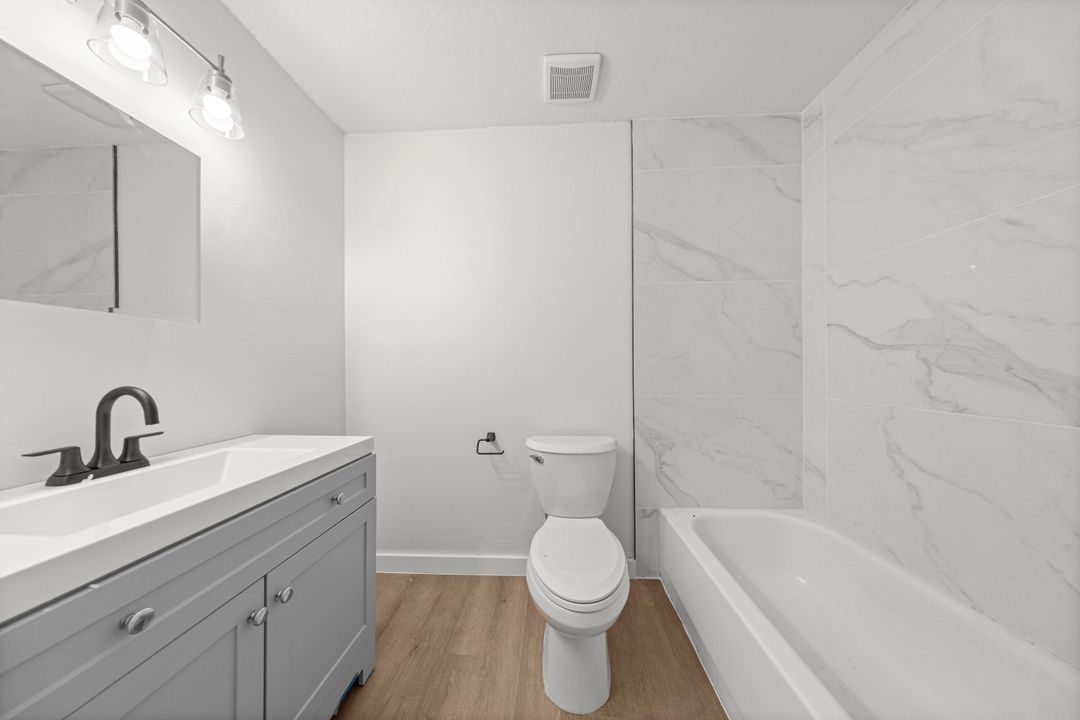 For Rent: $1,150 (1 beds, 1 baths, 660 Square Feet)