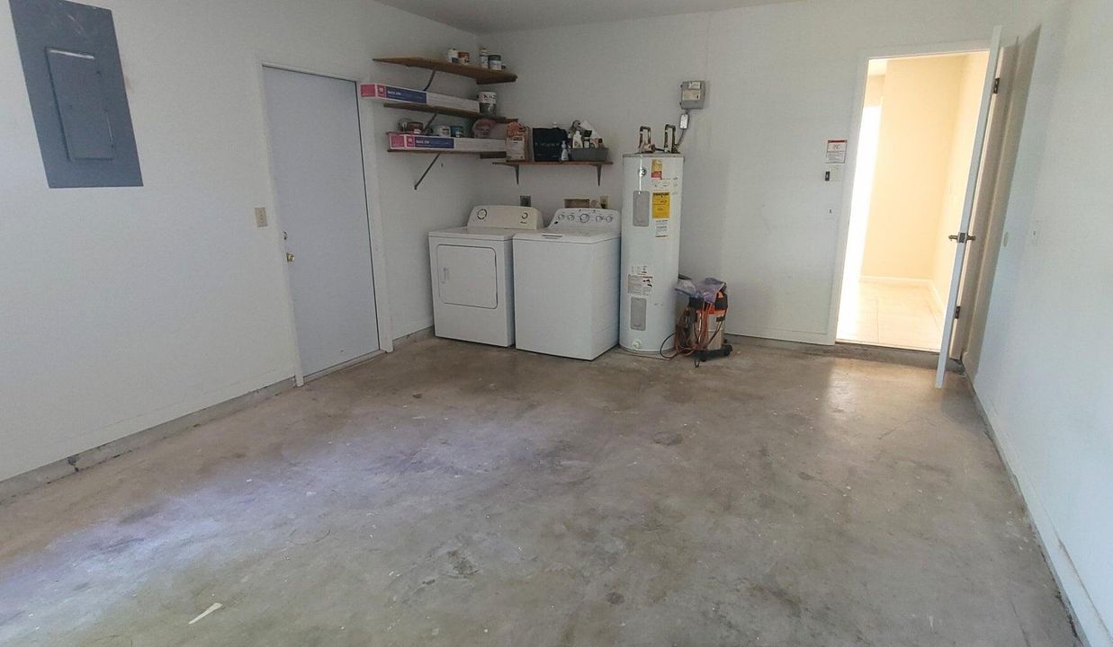 For Rent: $2,875 (3 beds, 2 baths, 1680 Square Feet)