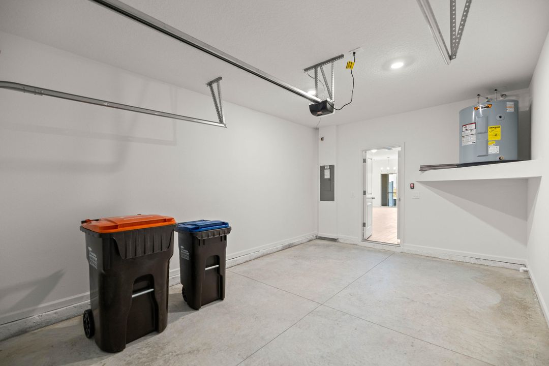 For Rent: $1,695 (3 beds, 2 baths, 1707 Square Feet)