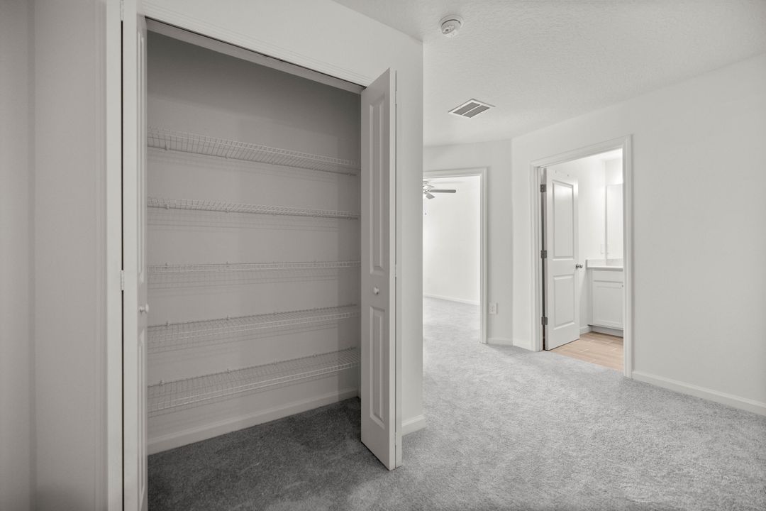 For Rent: $1,695 (3 beds, 2 baths, 1707 Square Feet)