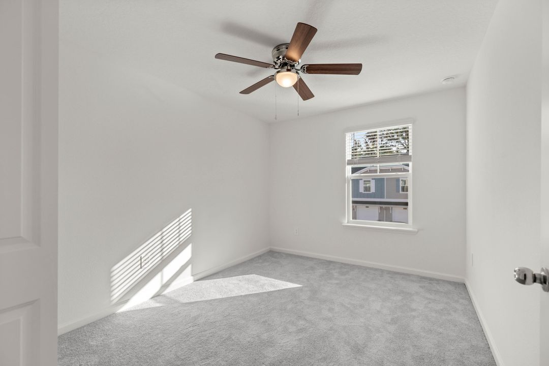 For Rent: $1,695 (3 beds, 2 baths, 1707 Square Feet)