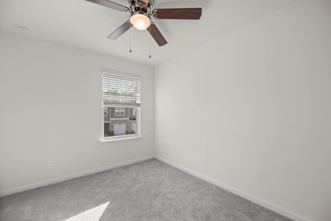 For Rent: $1,695 (3 beds, 2 baths, 1707 Square Feet)