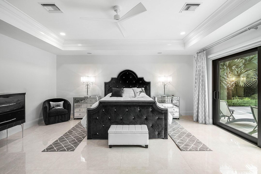 На продажу: $3,499,000 (3 спален, 3 ванн, 4737 Квадратных фут)