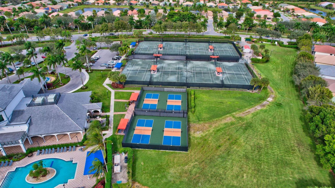 На продажу: $465,000 (3 спален, 2 ванн, 1599 Квадратных фут)